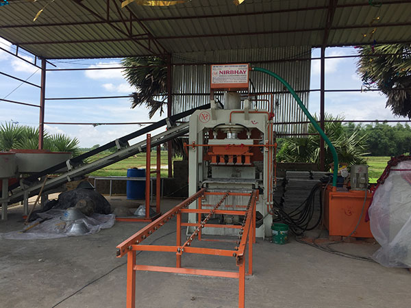 Manufacturer of Fully Automatic Fly Ash Bricks Machine in Morbi Gujarat India